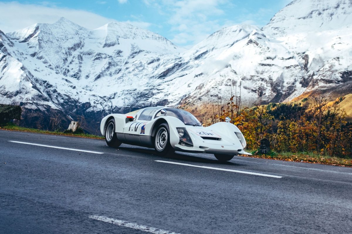 PORSCHE