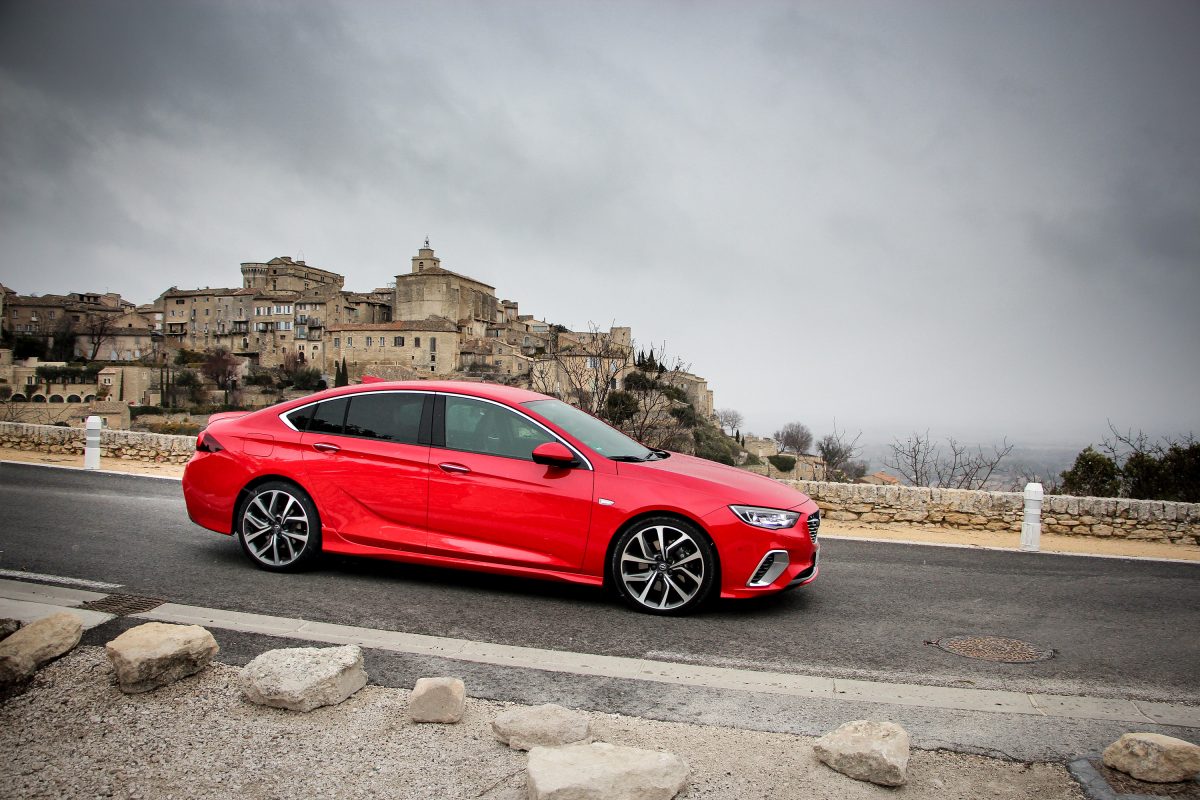 OPEL INSIGNIA