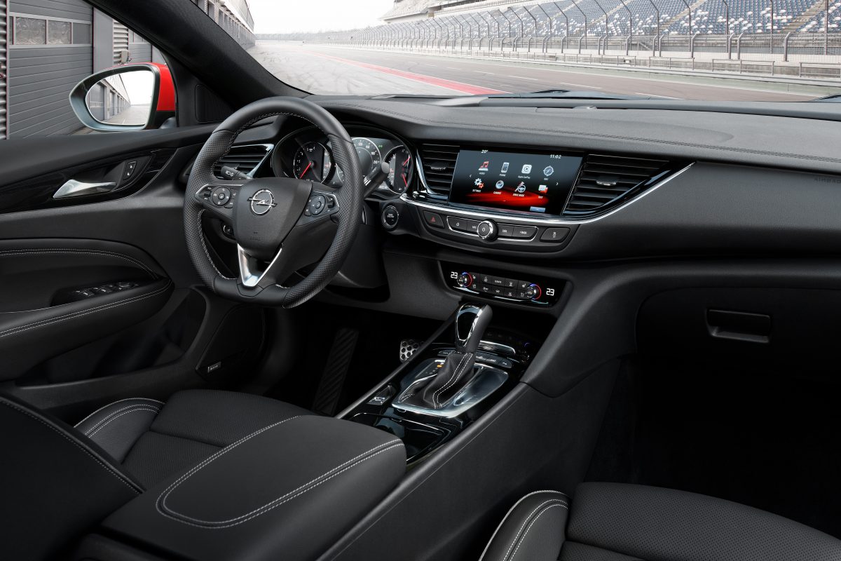OPEL INSIGNIA