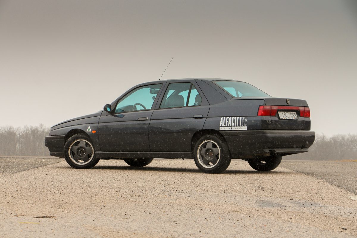 ALFA ROMEO 155