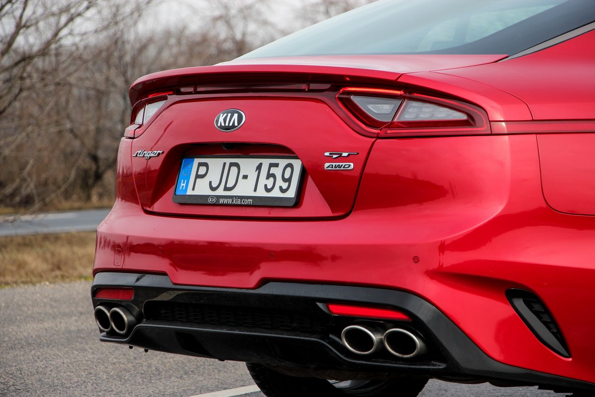 KIA STINGER