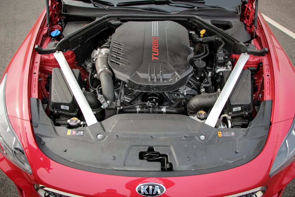 KIA STINGER
