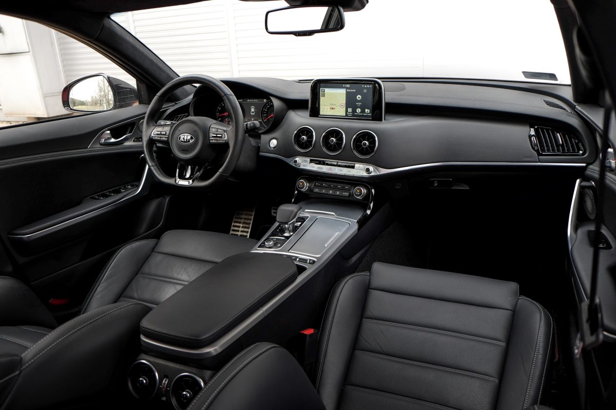 KIA STINGER