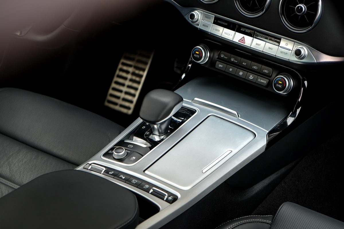 KIA STINGER