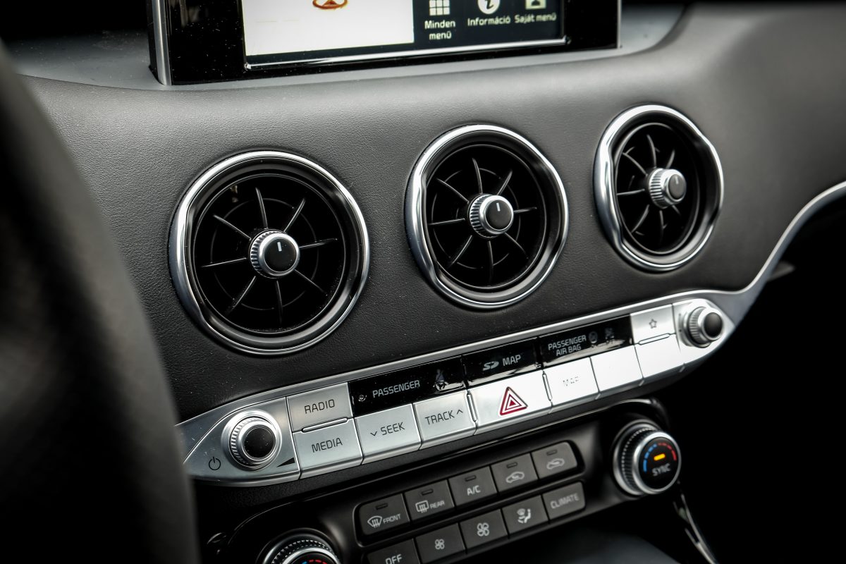 KIA STINGER