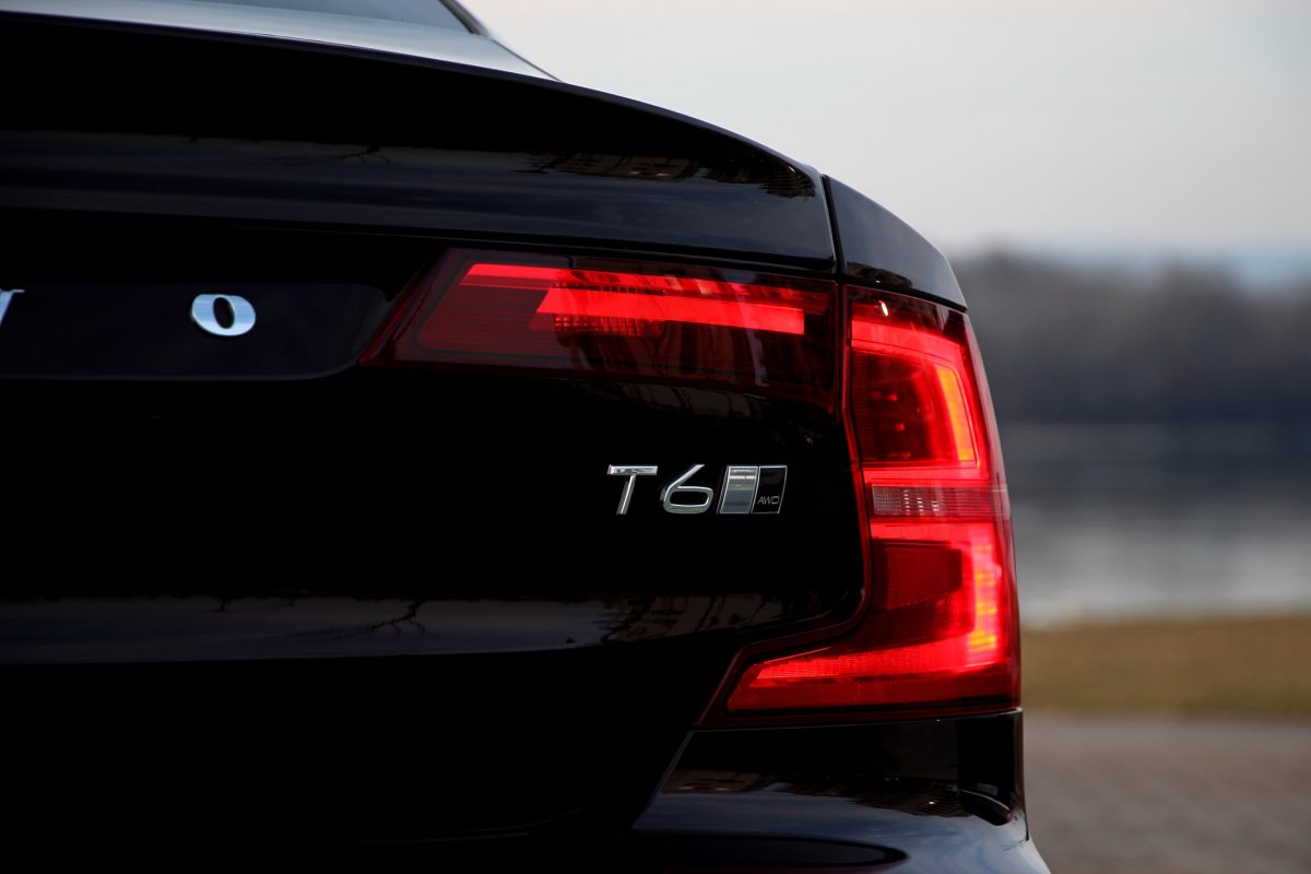 VOLVO