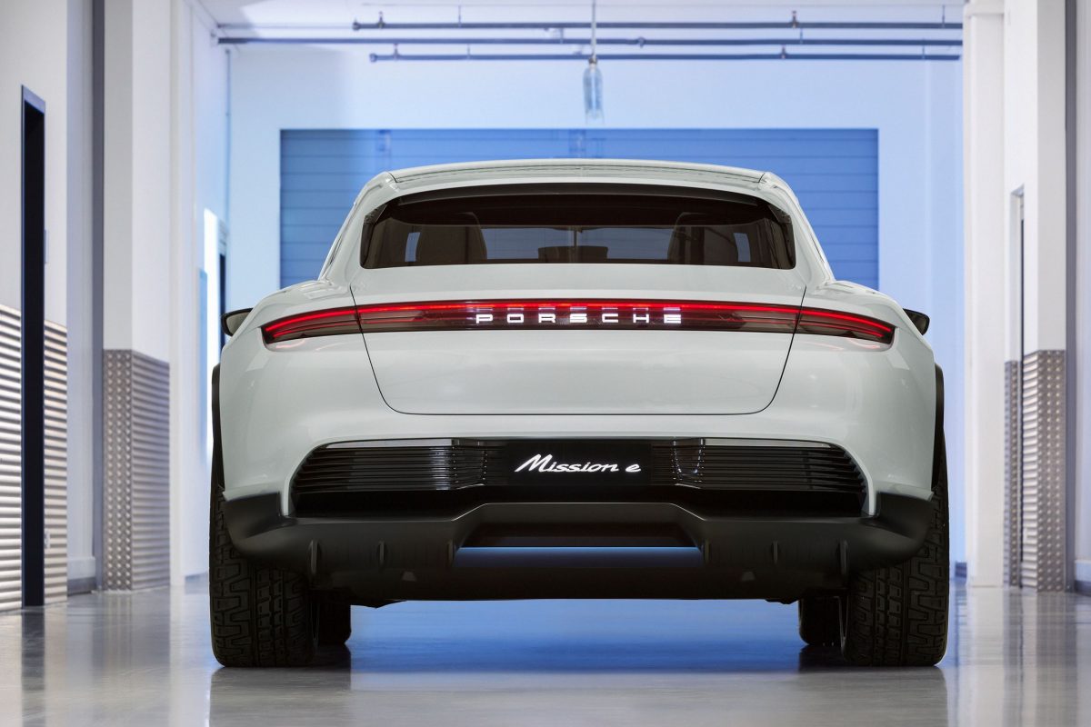 PORSCHE