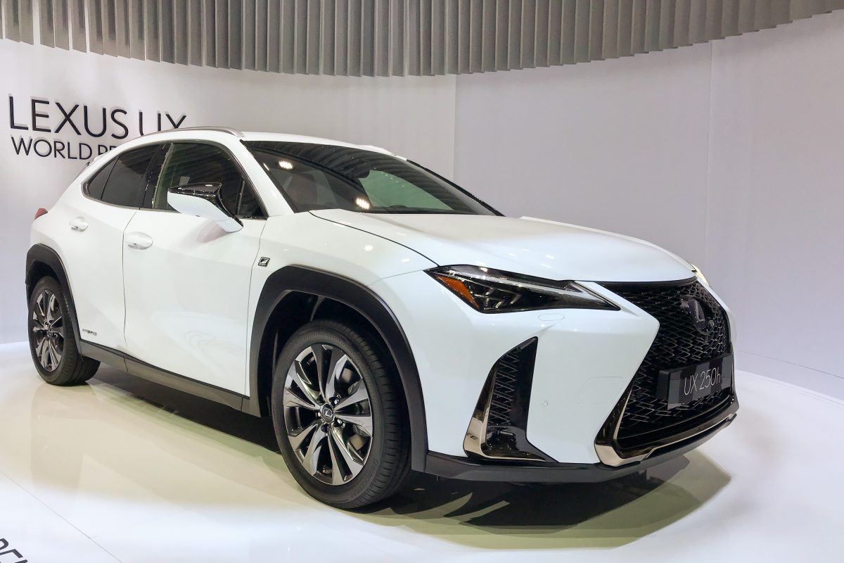 LEXUS