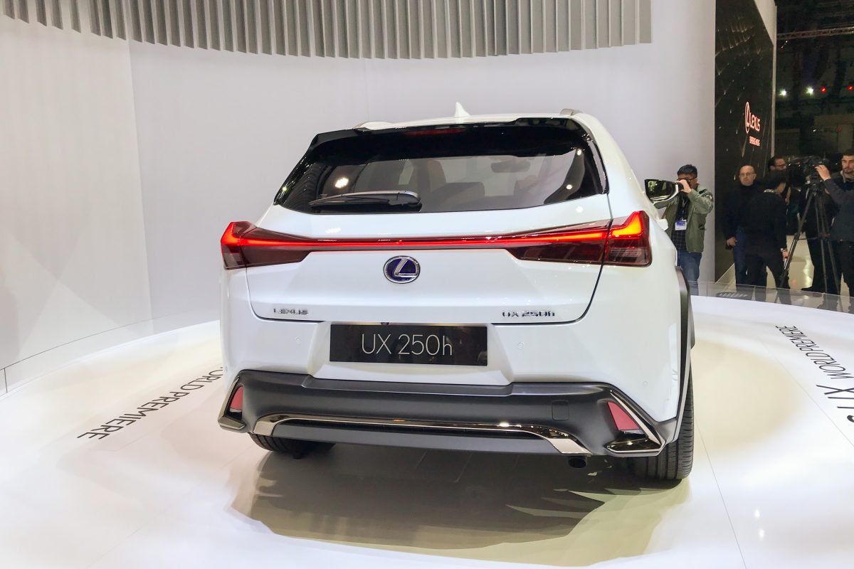 LEXUS
