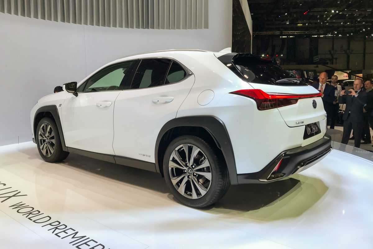 LEXUS
