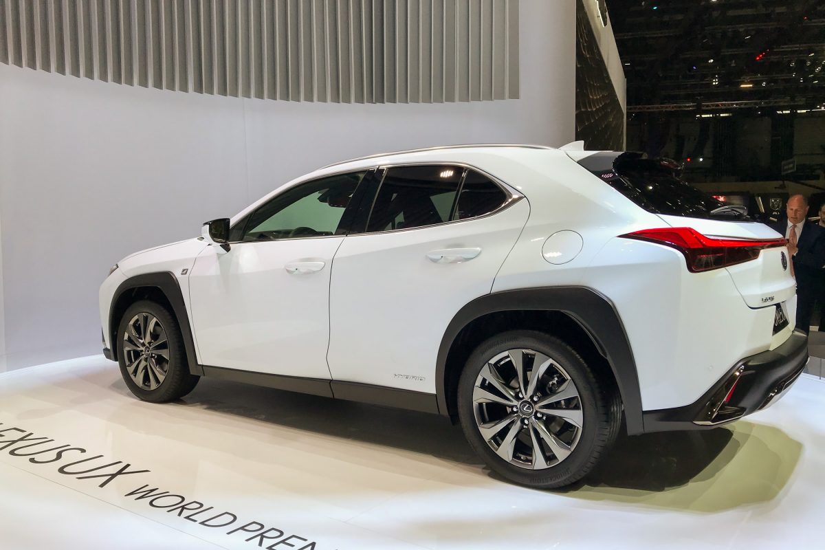 LEXUS
