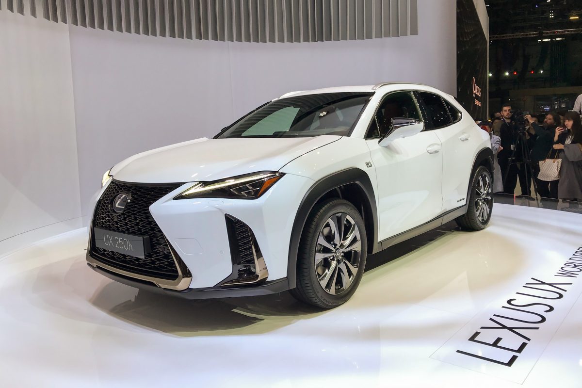 LEXUS