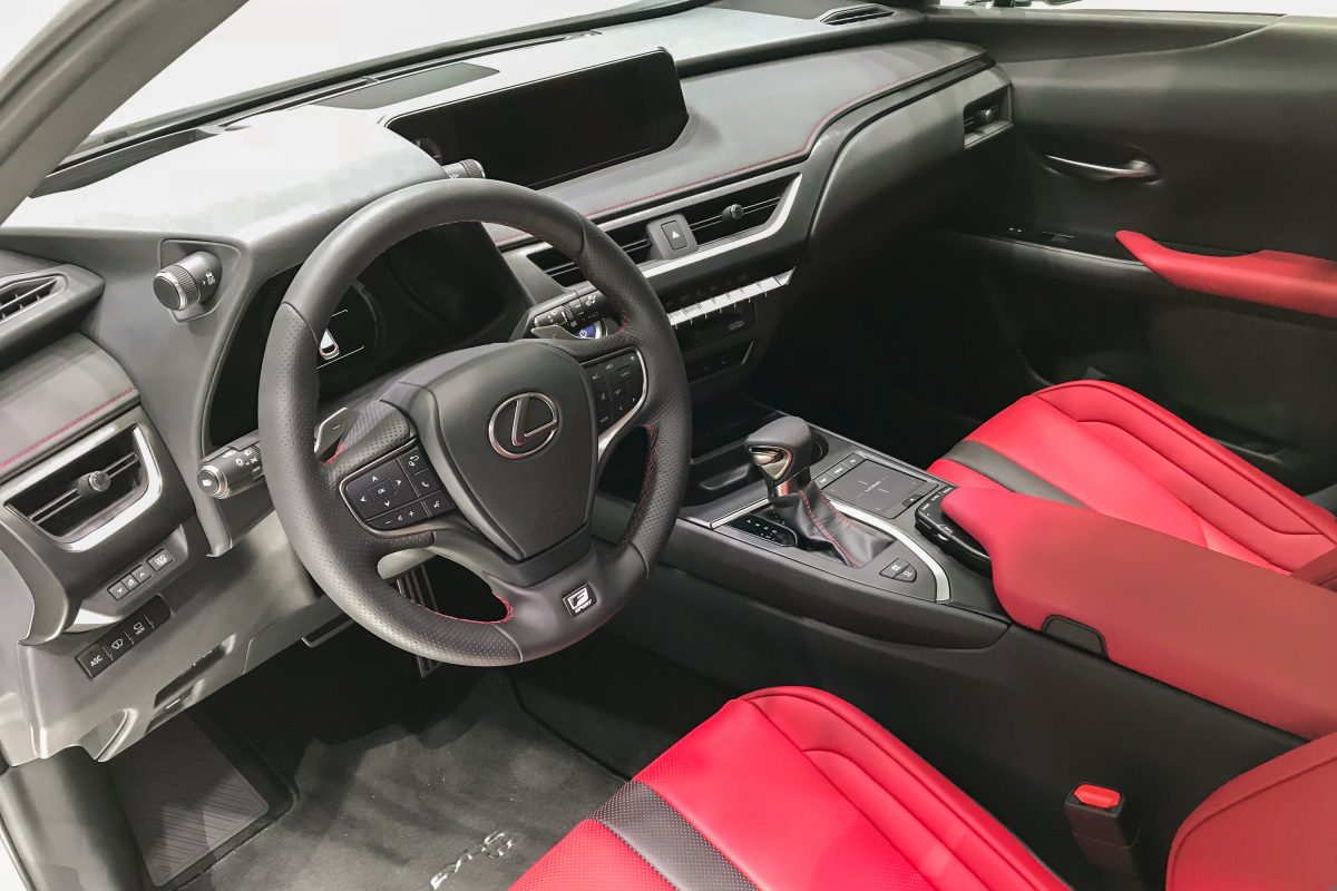 LEXUS