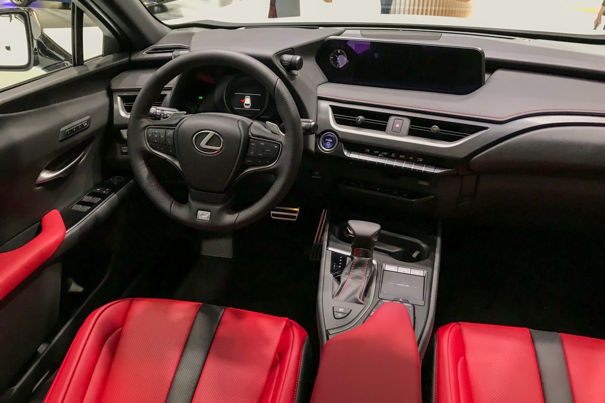 LEXUS