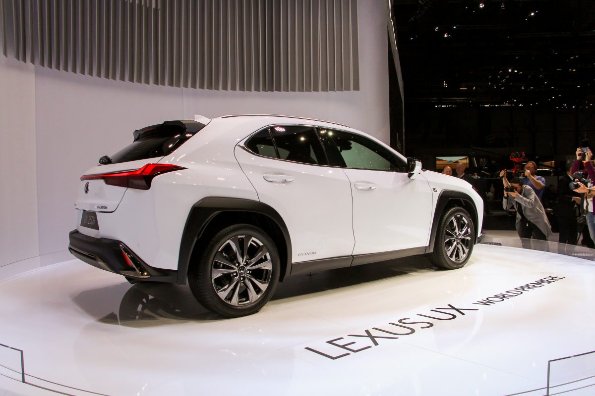 LEXUS