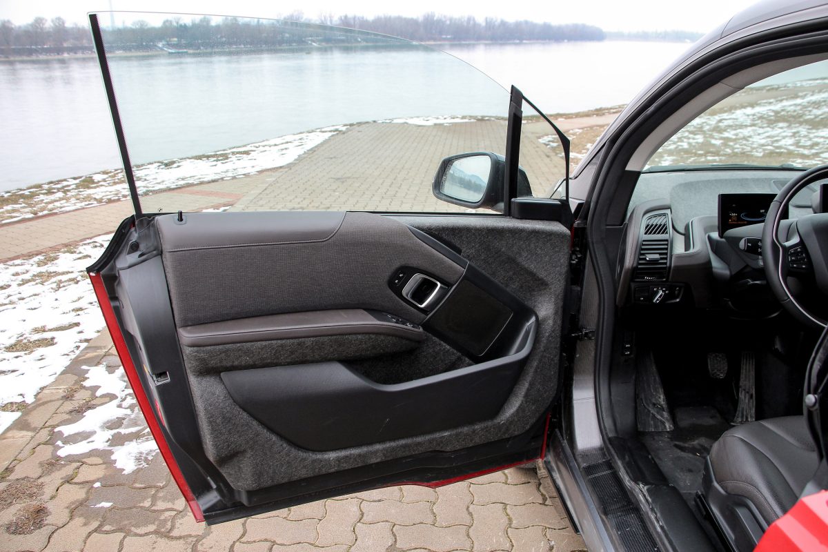 BMW I3