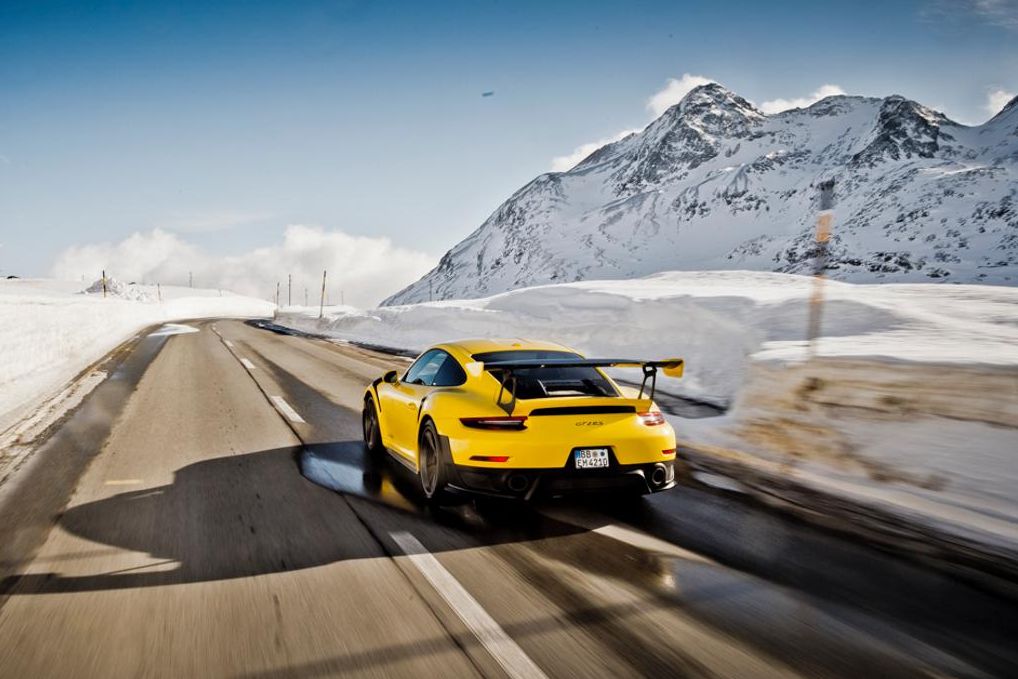 PORSCHE 911