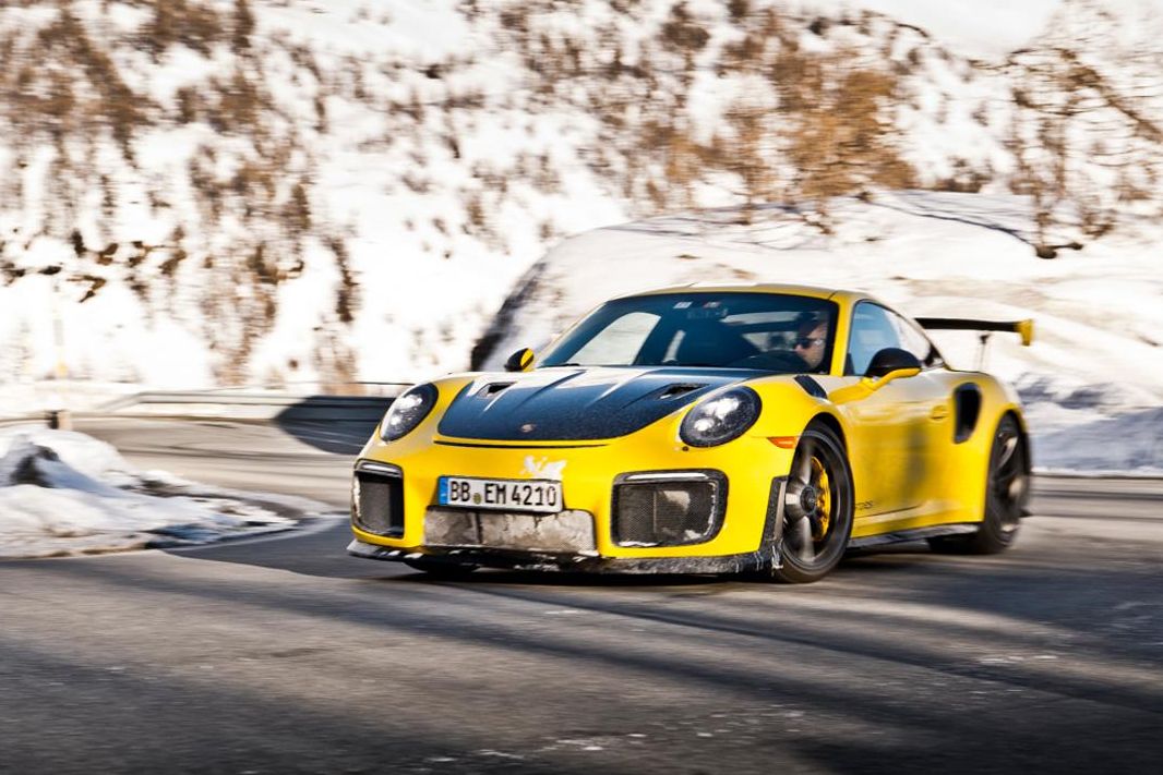 PORSCHE 911