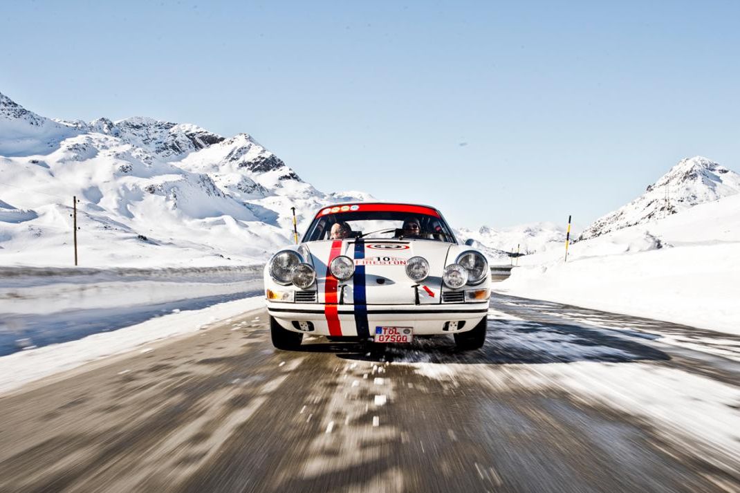 PORSCHE 911