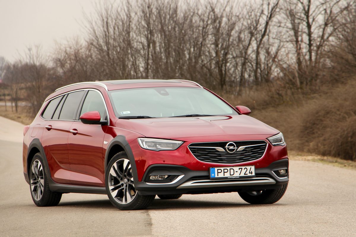 OPEL INSIGNIA