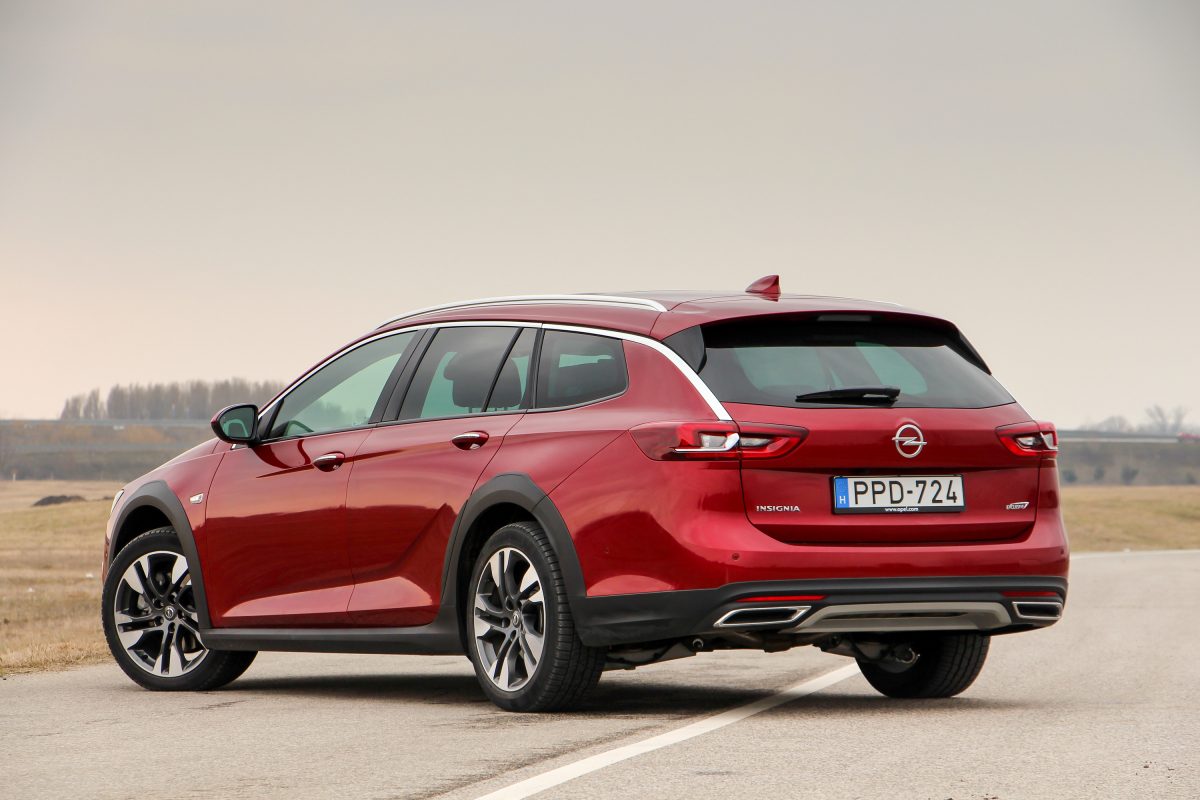 OPEL INSIGNIA