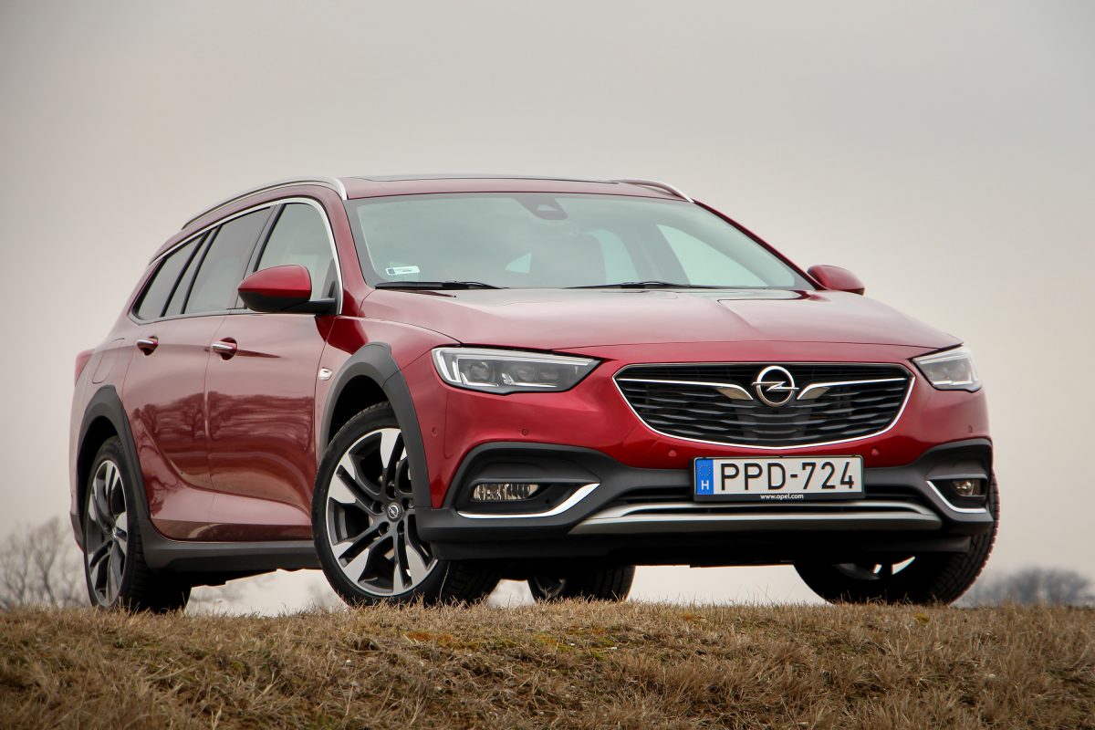 OPEL INSIGNIA