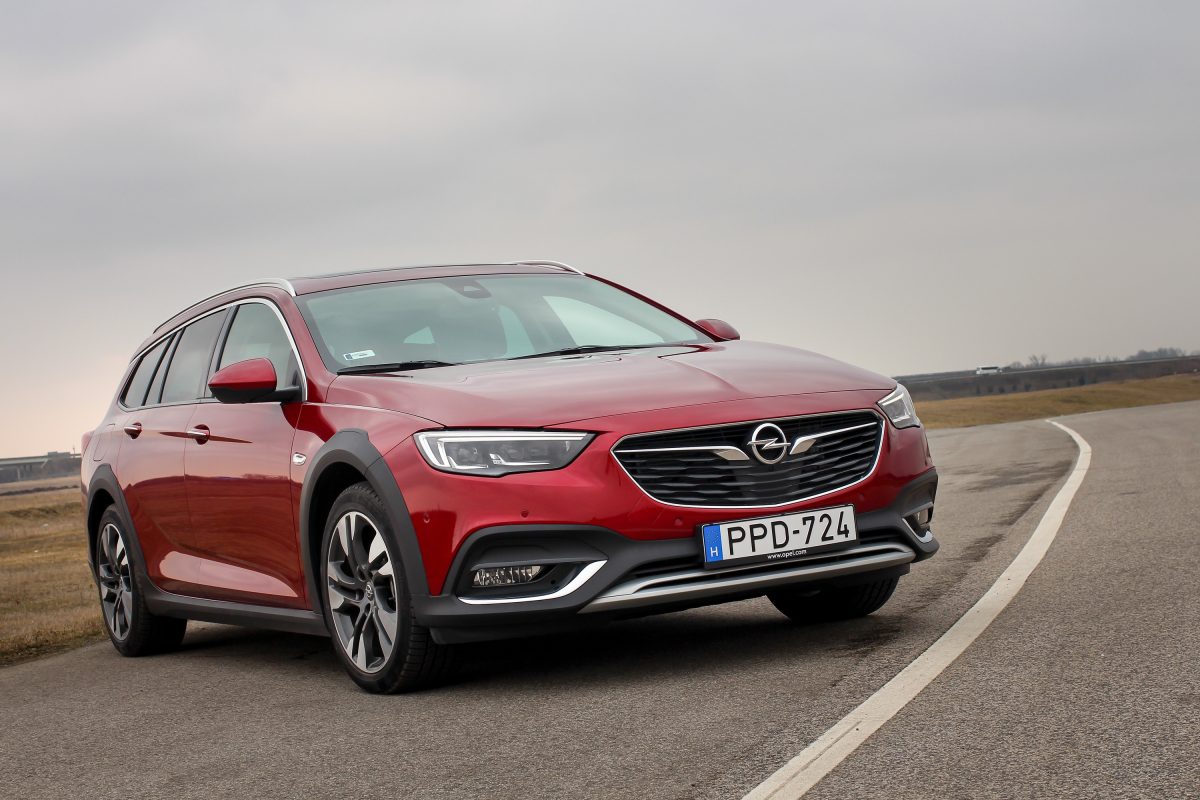 OPEL INSIGNIA