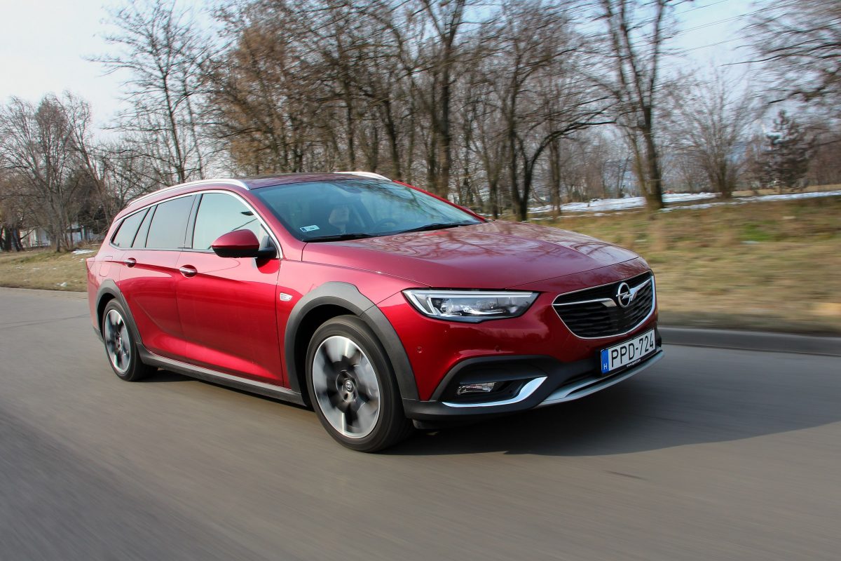 OPEL INSIGNIA