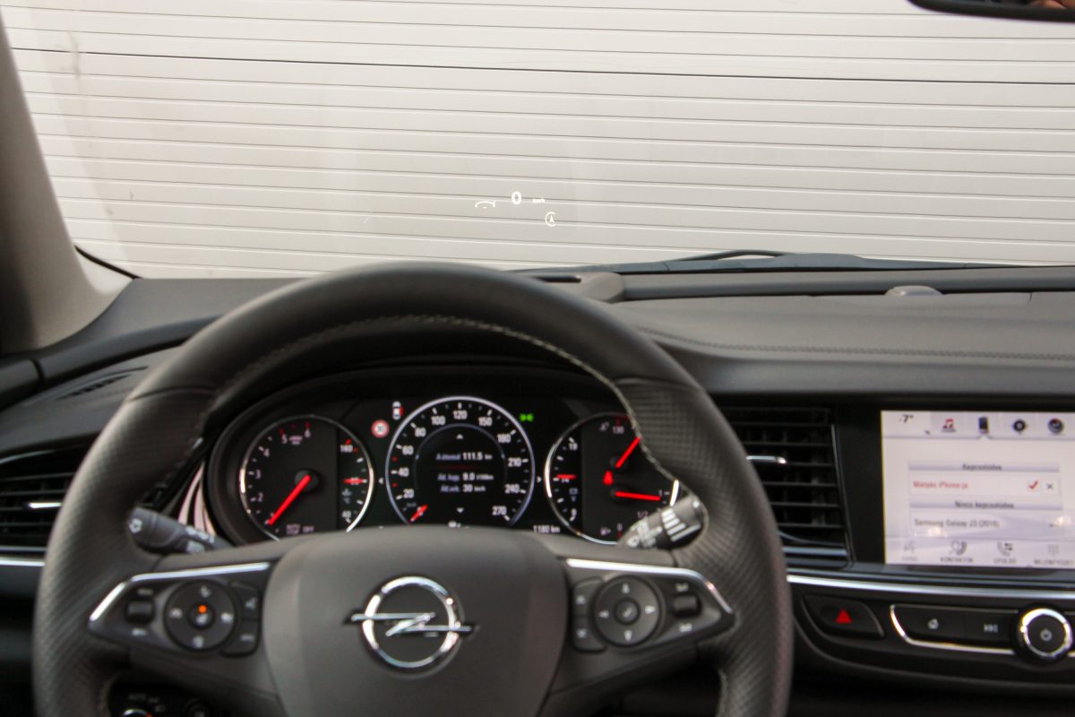 OPEL INSIGNIA
