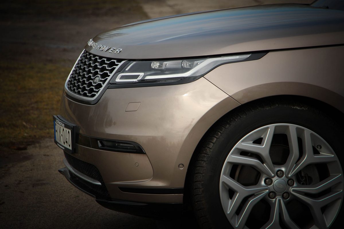 LAND ROVER RANGE ROVER VELAR