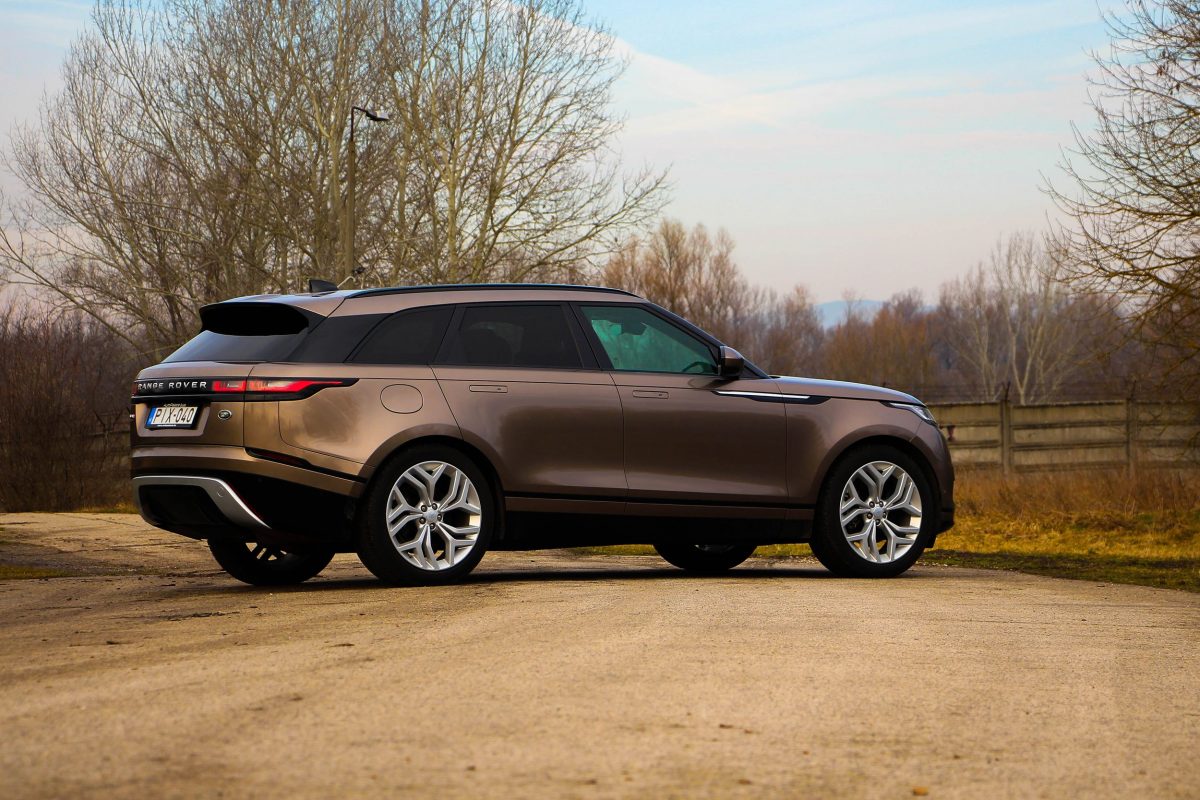 LAND ROVER RANGE ROVER VELAR