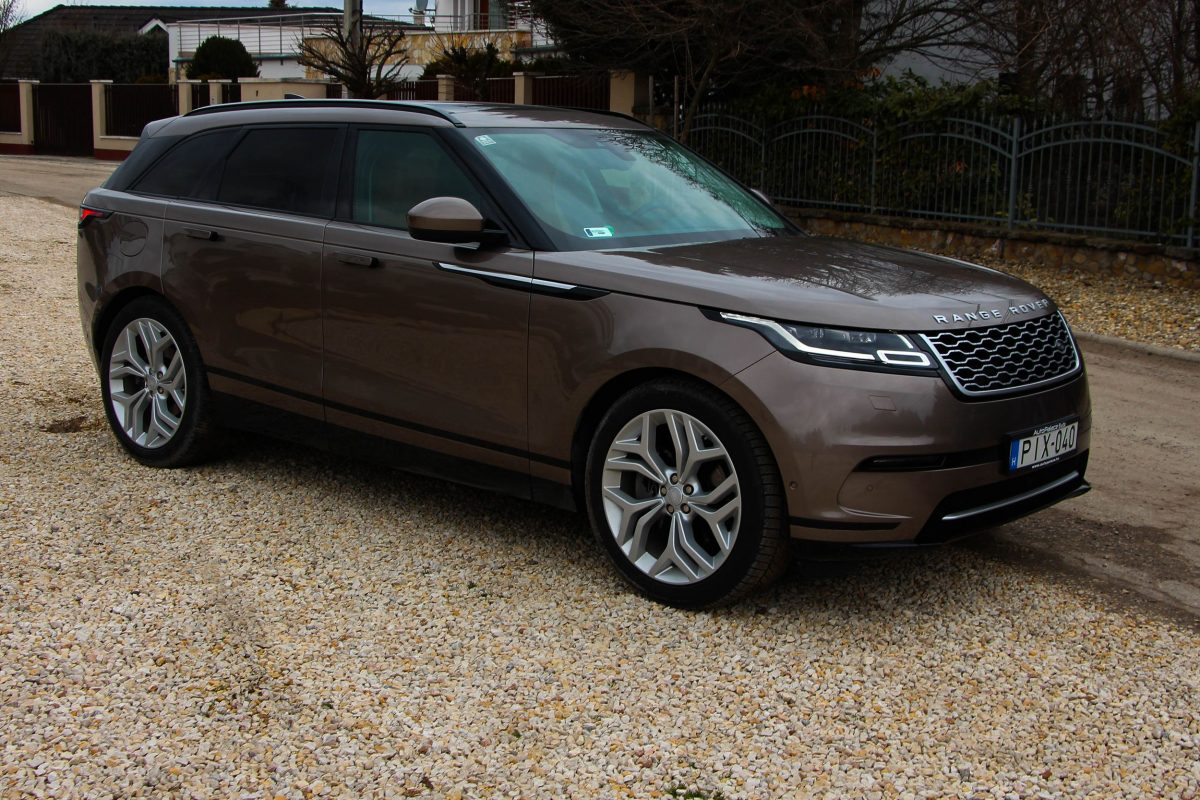 LAND ROVER RANGE ROVER VELAR