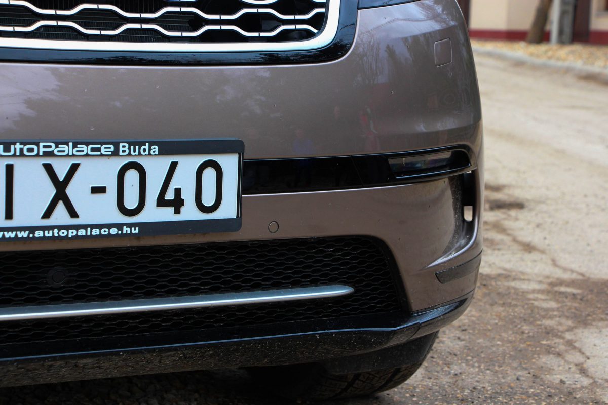 LAND ROVER RANGE ROVER VELAR