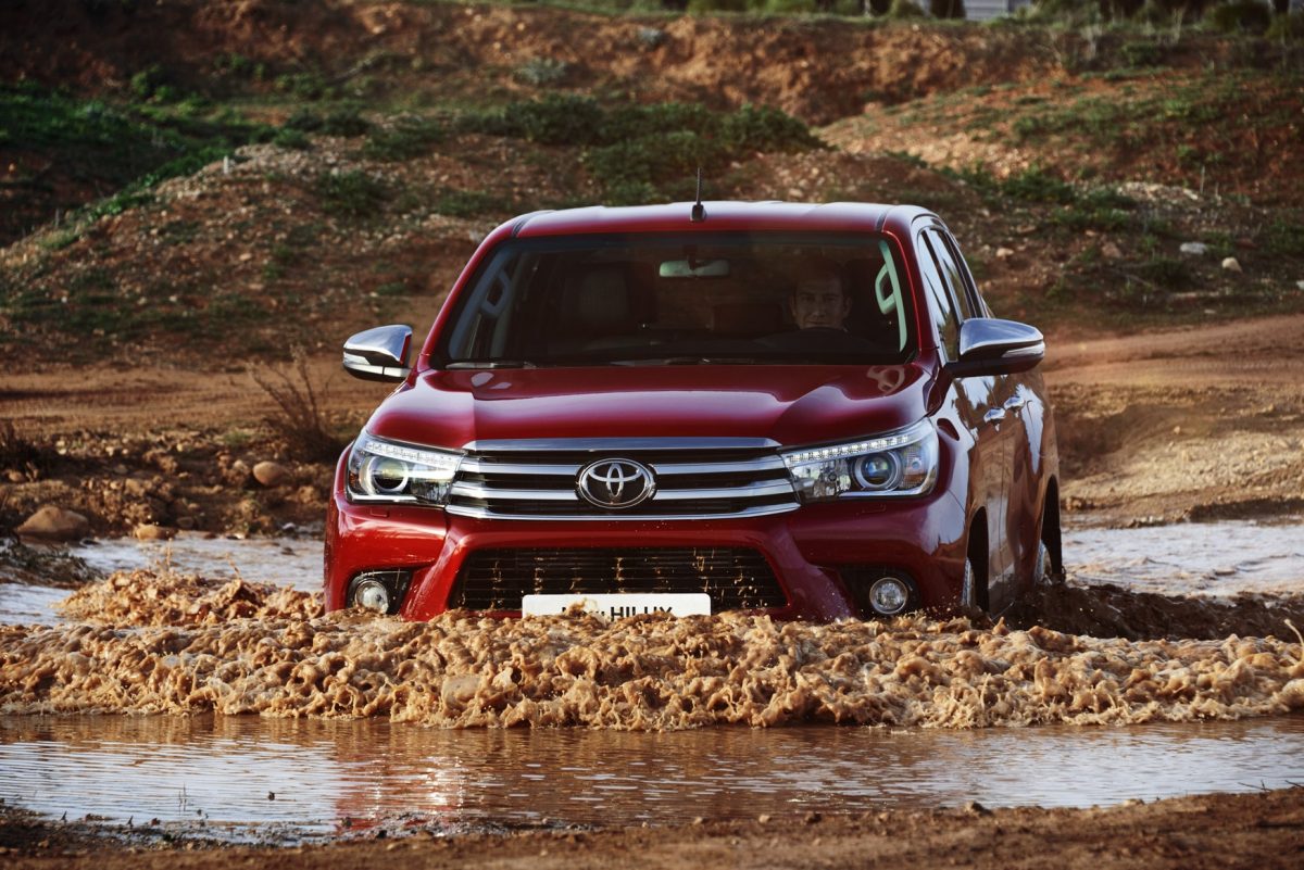 TOYOTA HI LUX