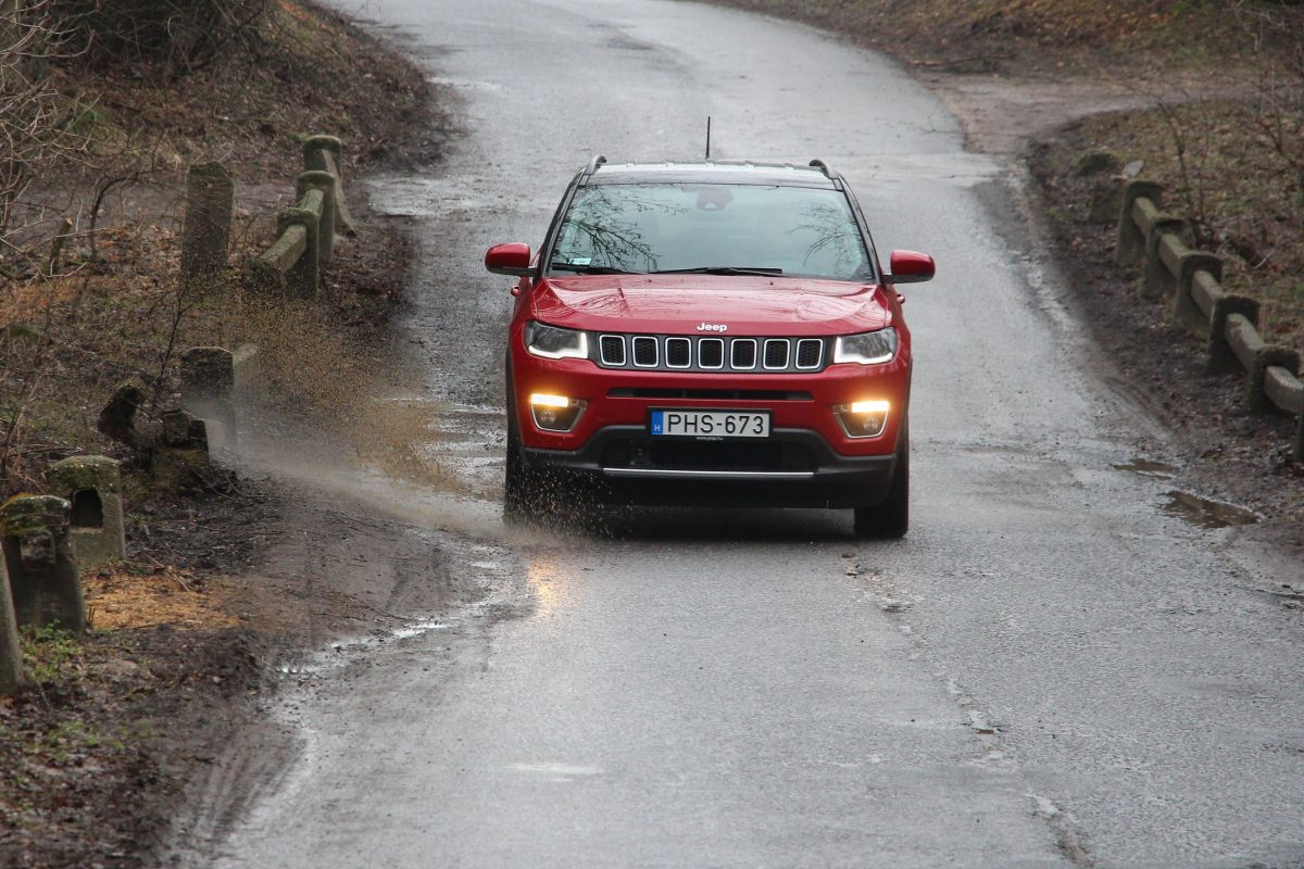 JEEP COMPASS