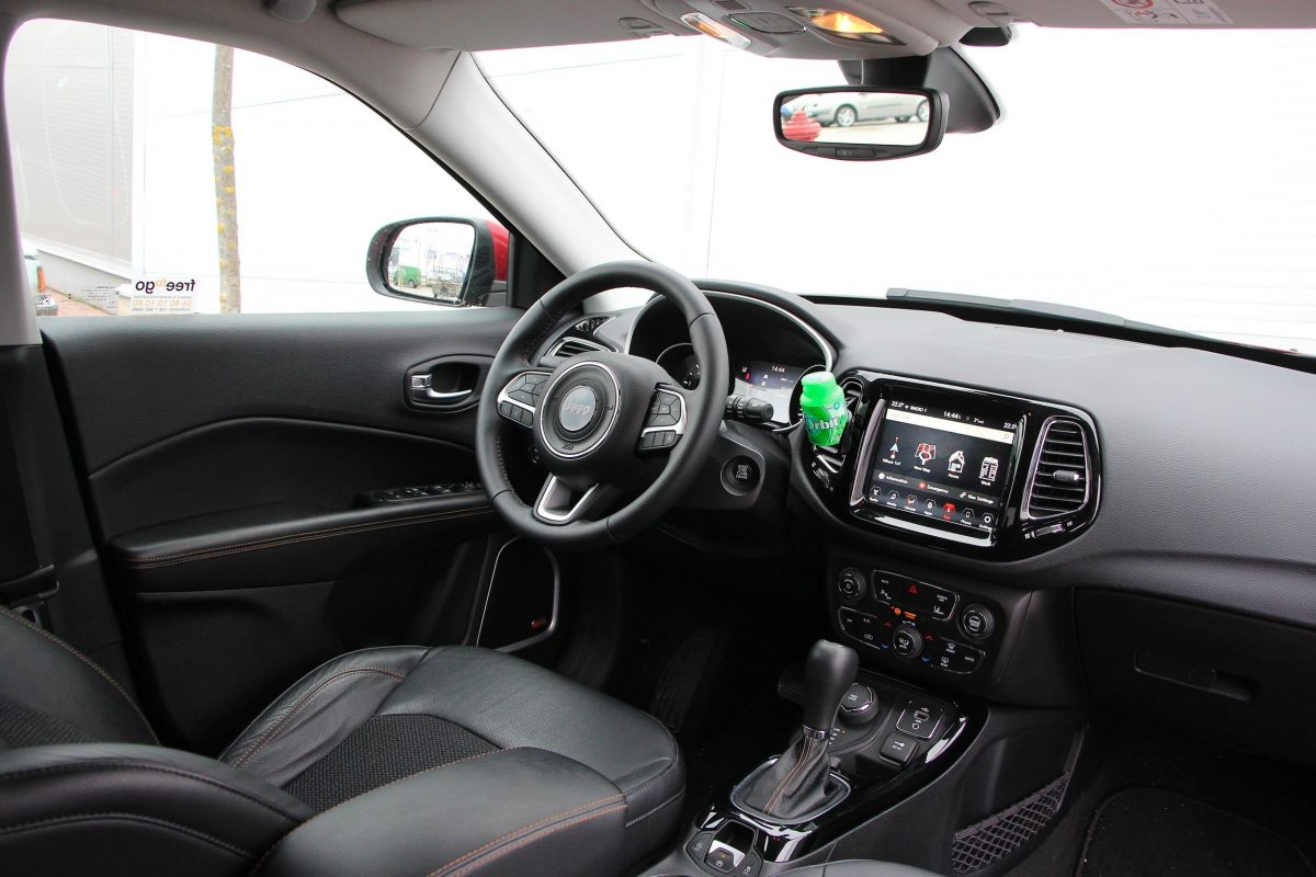 JEEP COMPASS