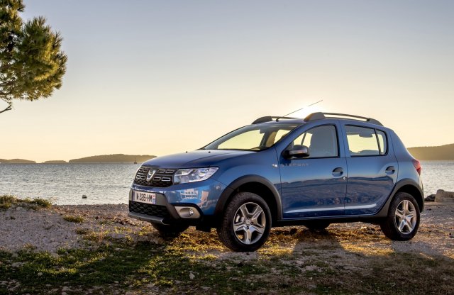Emissziómentes autókra gyúr a Dacia