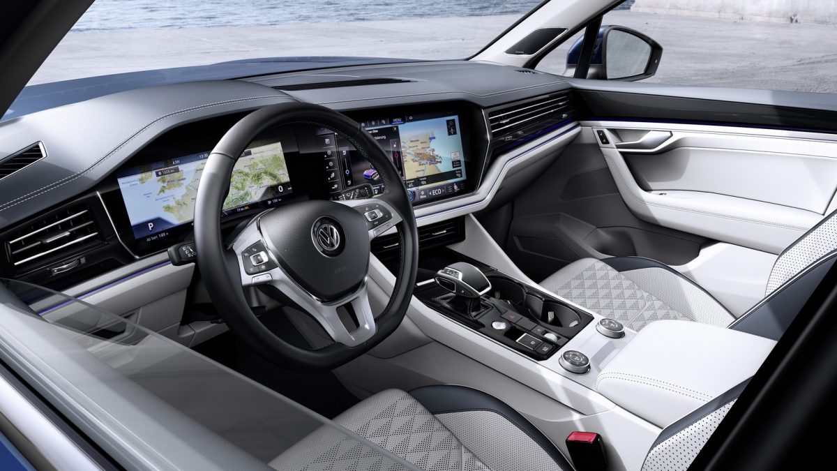 VOLKSWAGEN TOUAREG