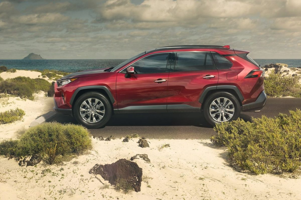 TOYOTA RAV 4
