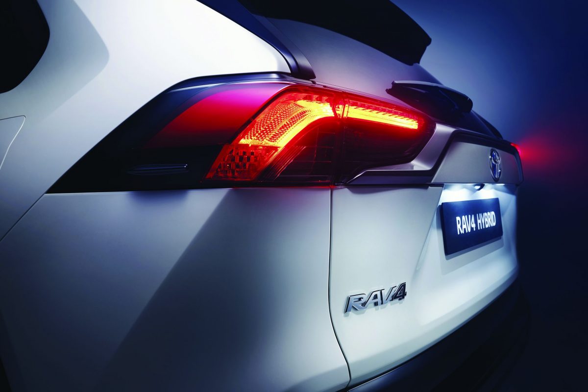 TOYOTA RAV 4