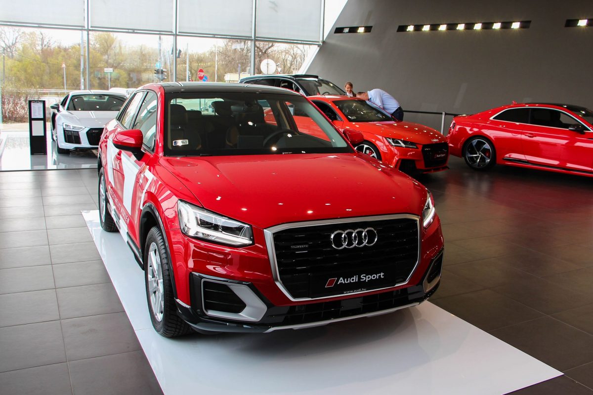AUDI