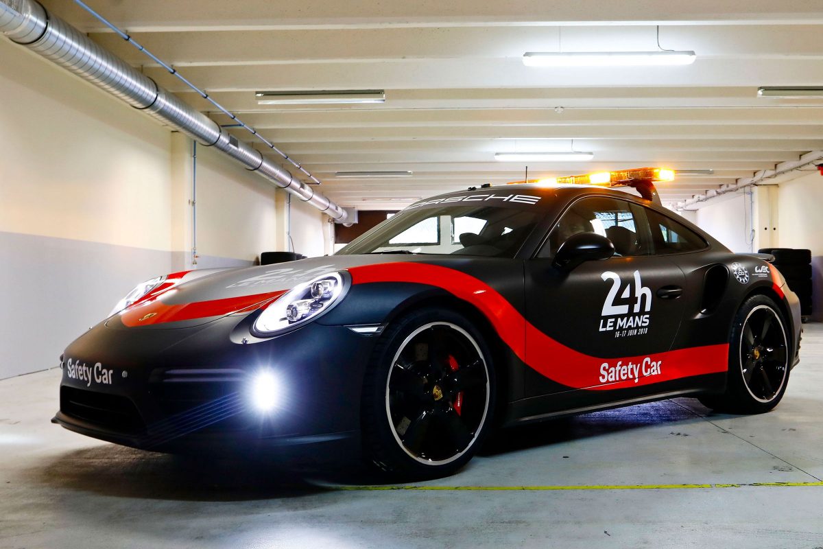 PORSCHE