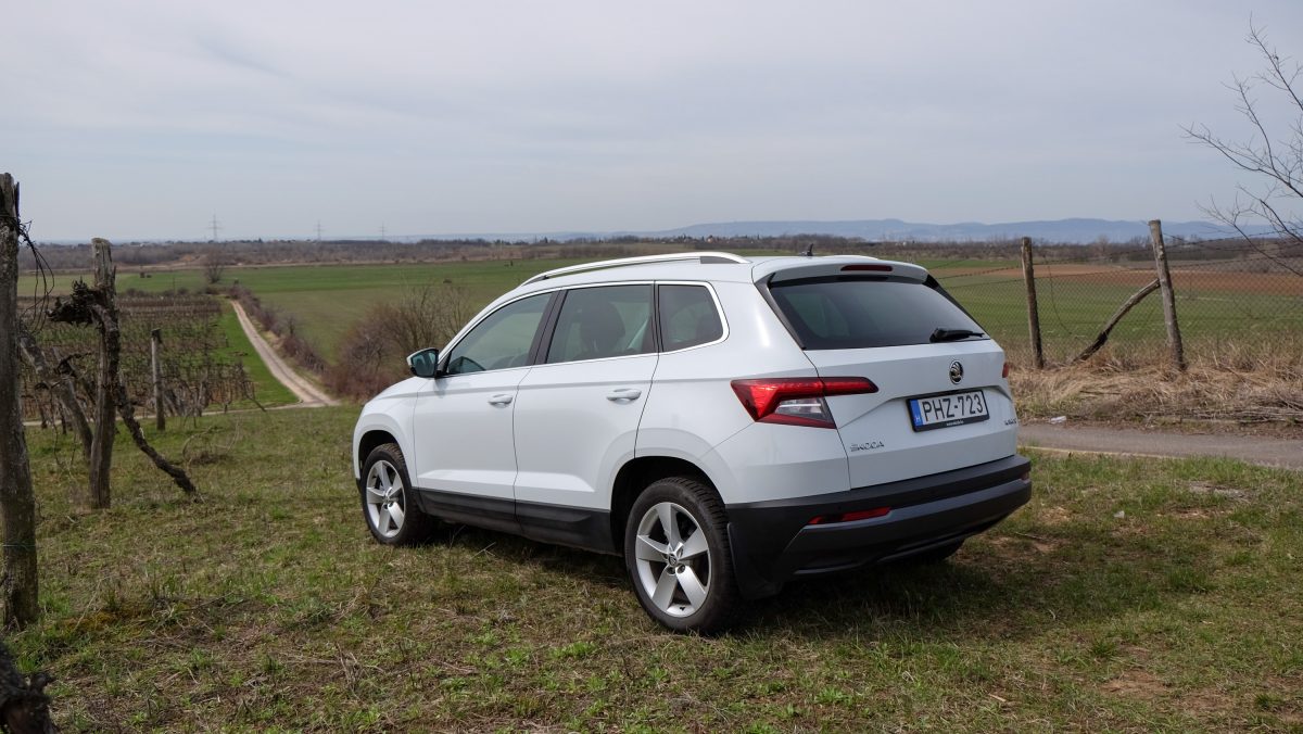 SKODA KAROQ