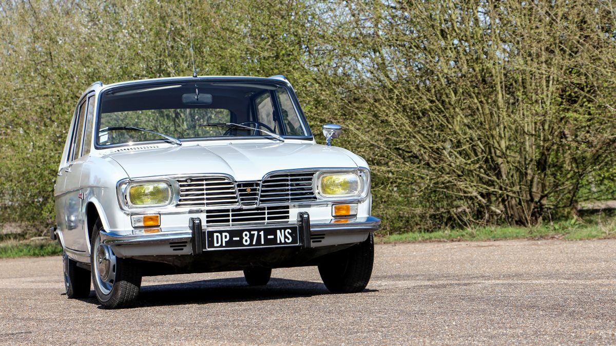 RENAULT R 16