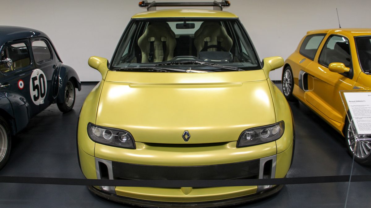 RENAULT