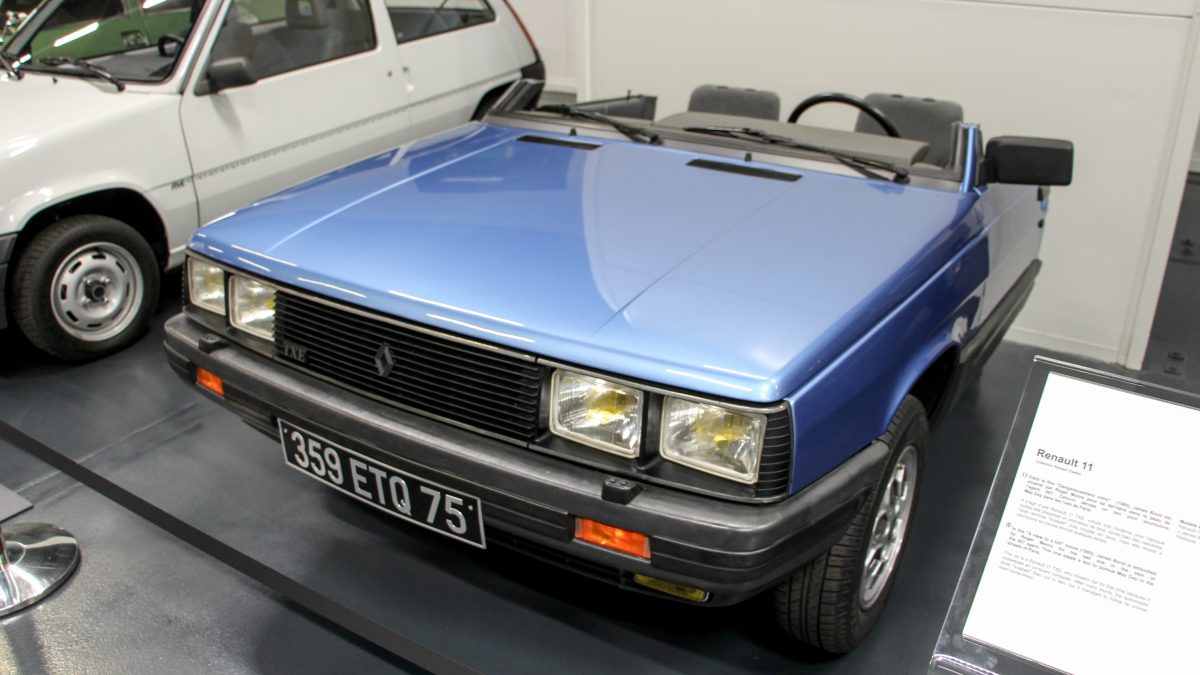 RENAULT