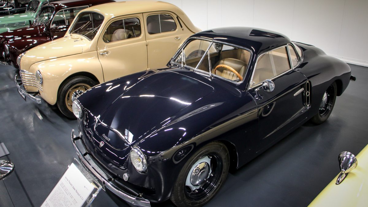 RENAULT
