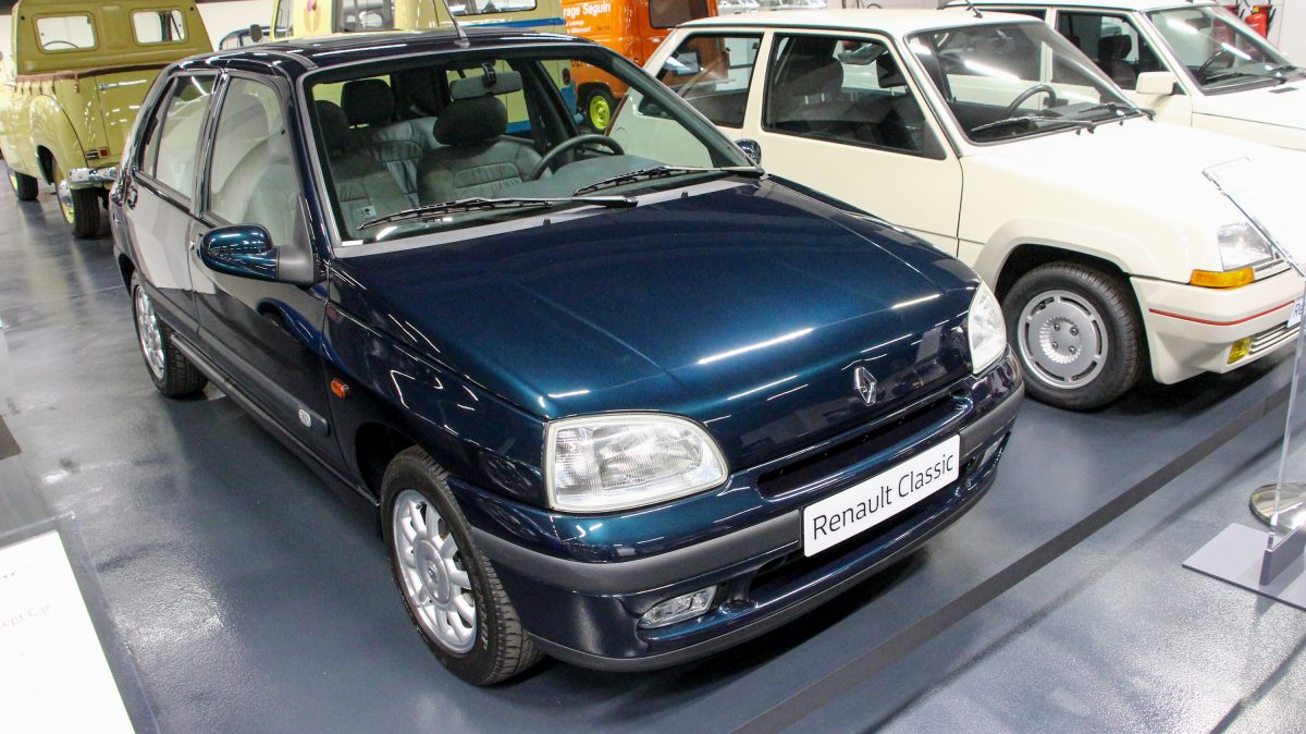 RENAULT