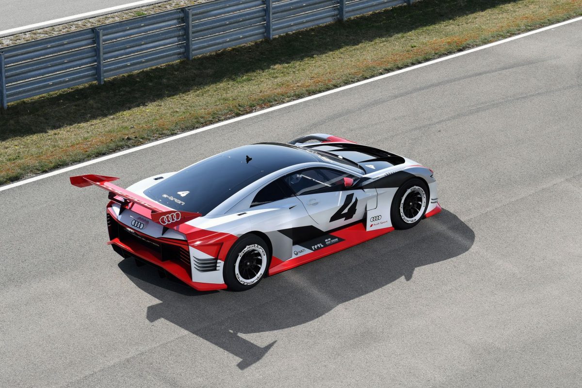 AUDI