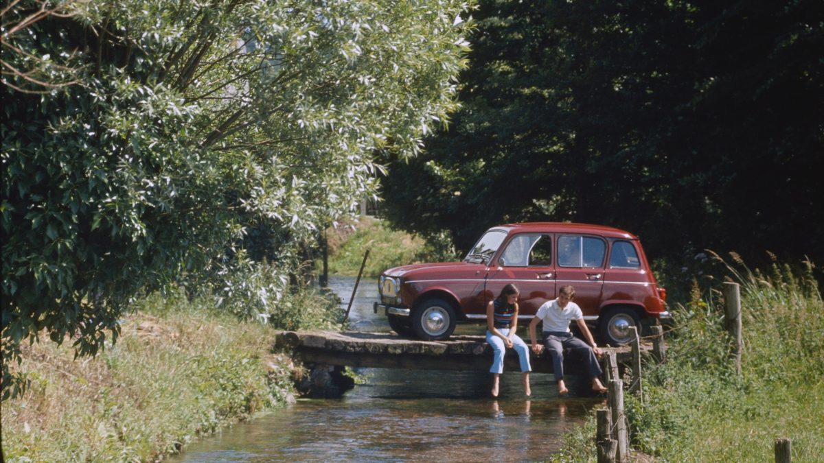 RENAULT